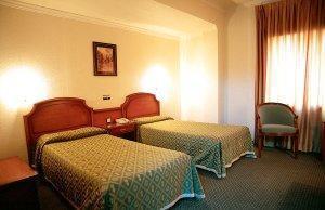 โฮเต็ล ซีโนเรียล Hotel มาดริด ห้อง รูปภาพ